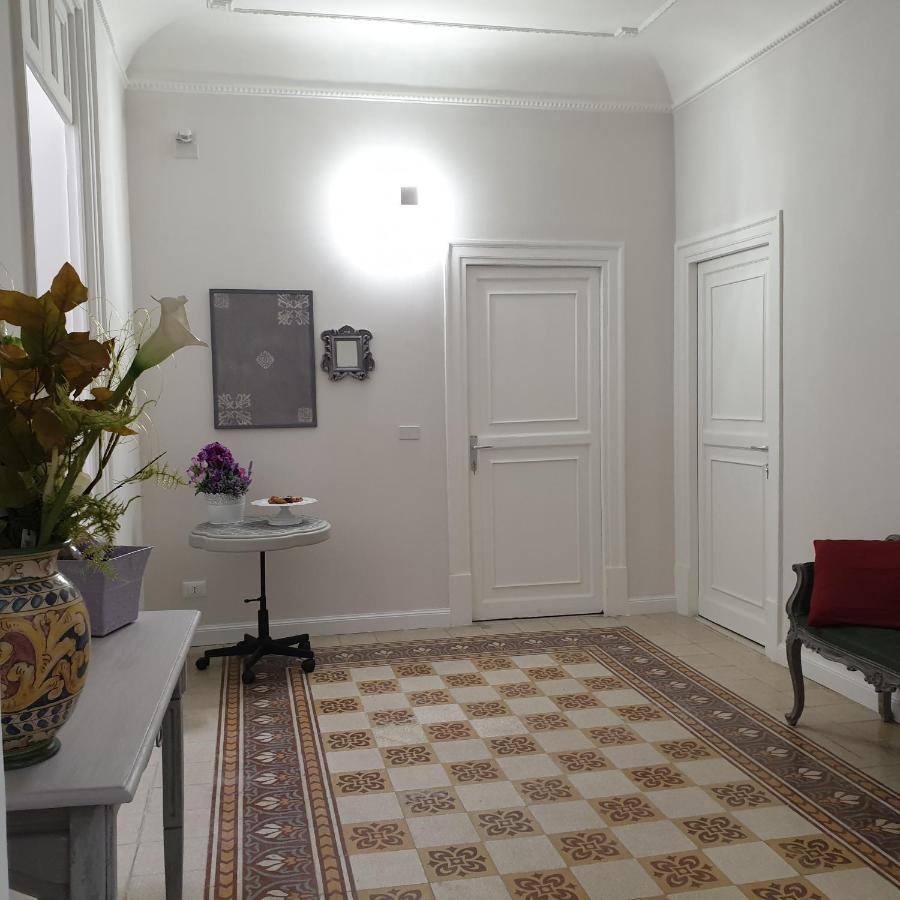 Essential Hotell Palermo Exteriör bild